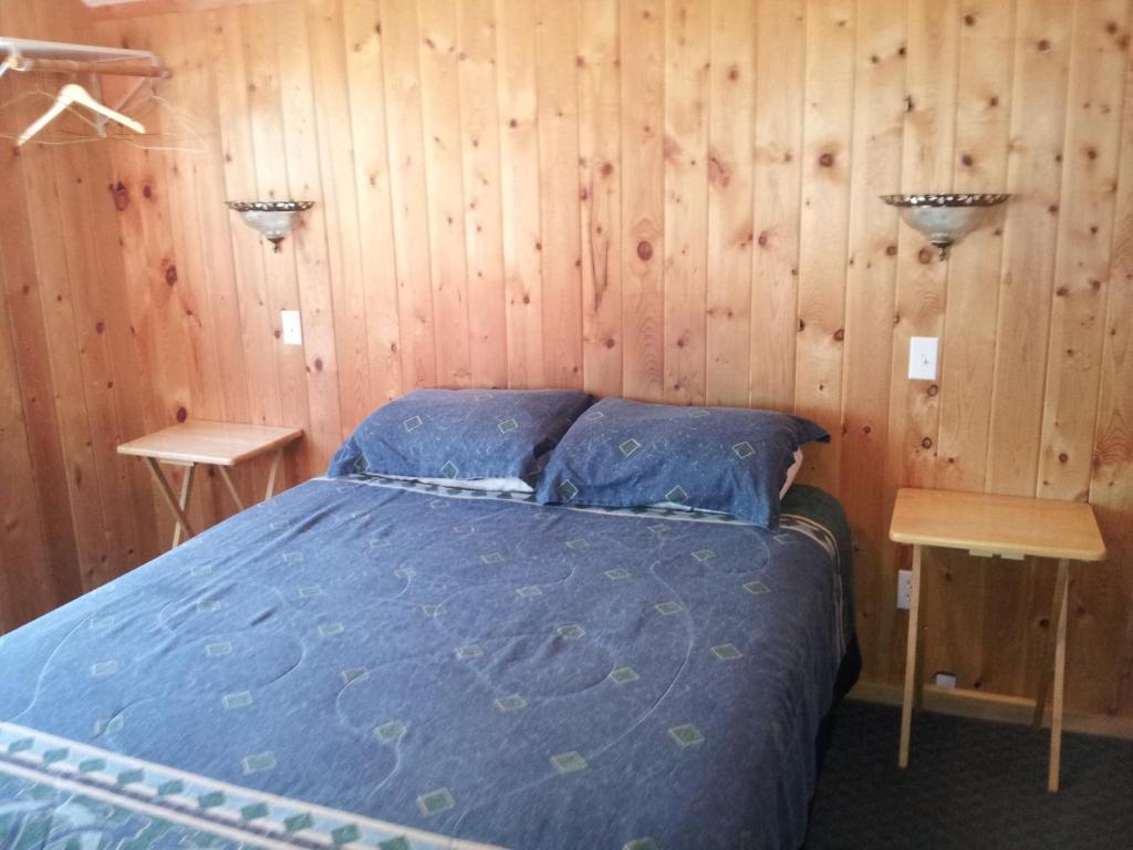 Steamboat Mountain Chalets Hotel Spillimacheen Pokój zdjęcie