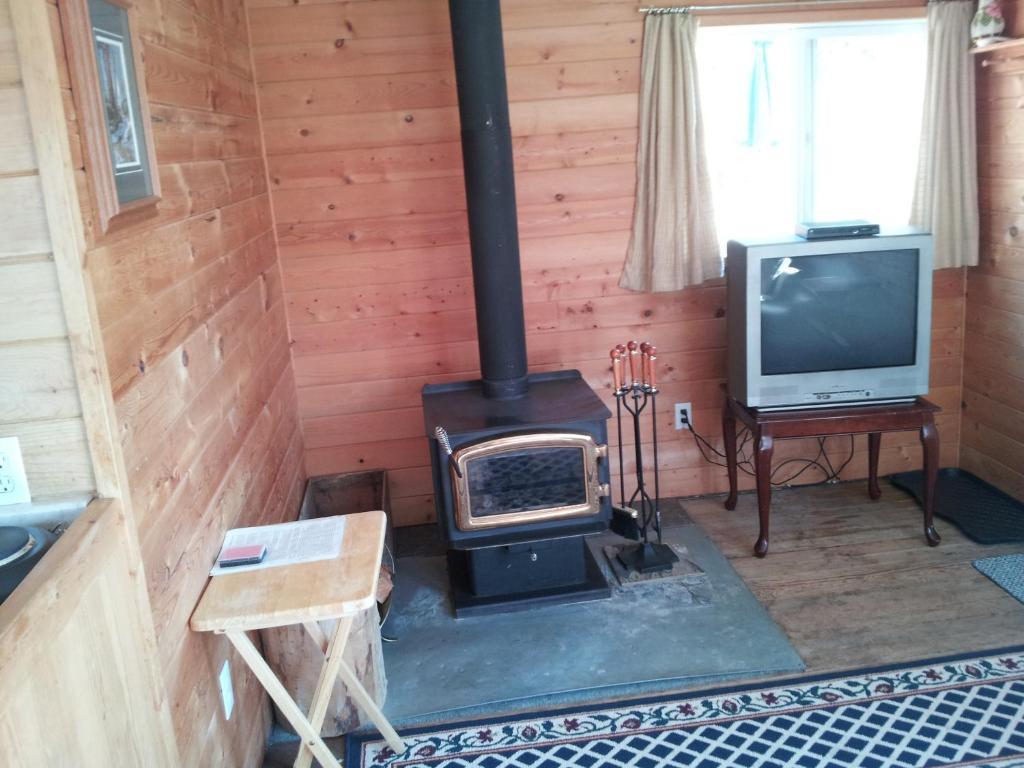Steamboat Mountain Chalets Hotel Spillimacheen Pokój zdjęcie