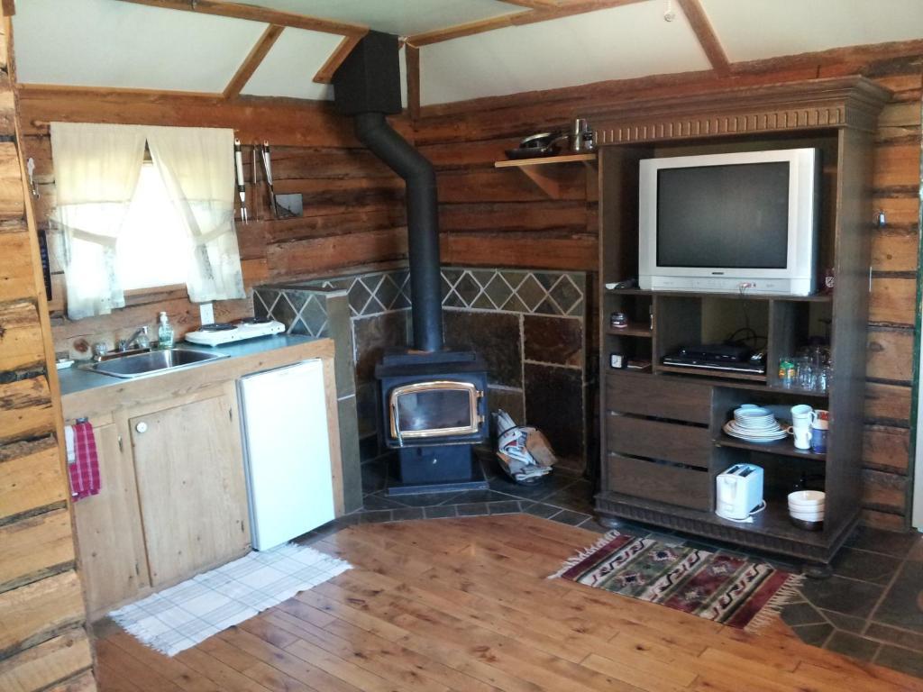 Steamboat Mountain Chalets Hotel Spillimacheen Pokój zdjęcie