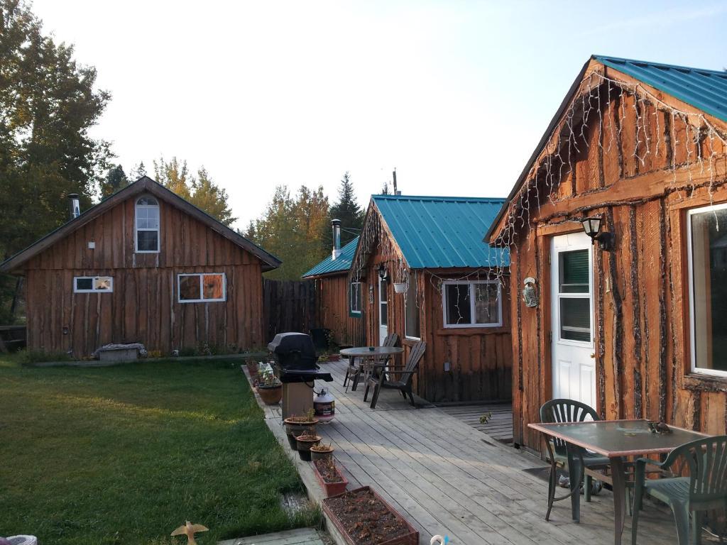 Steamboat Mountain Chalets Hotel Spillimacheen Zewnętrze zdjęcie